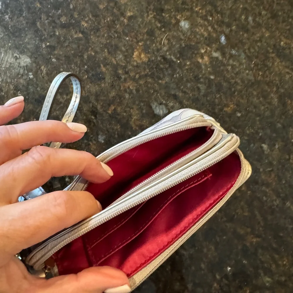COACH Wristlet EUC - Picture 4 of 5
